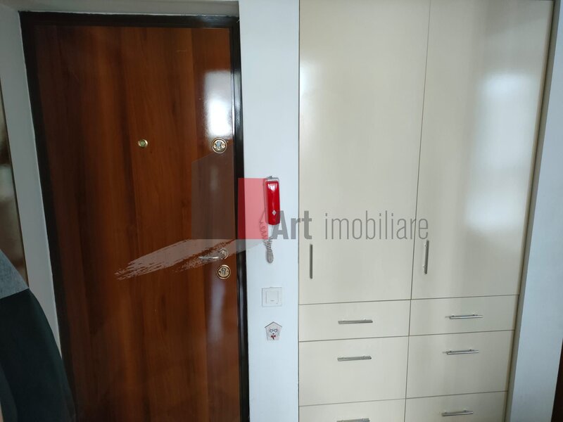 Metrou Titan 0% comision, 3 camere parcare nominala, centrala termica