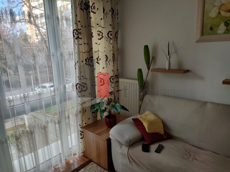 Metrou Titan 0% comision, 3 camere parcare nominala, centrala termica